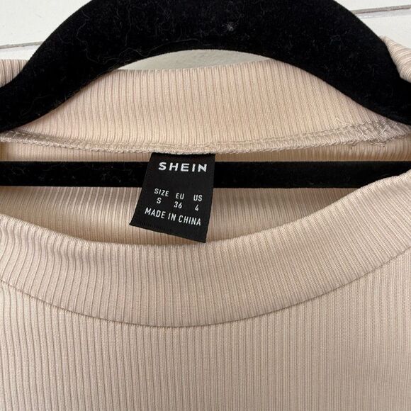 SHEIN Women’s Small Green Colorblock Crop Top - Picture 2 of 4